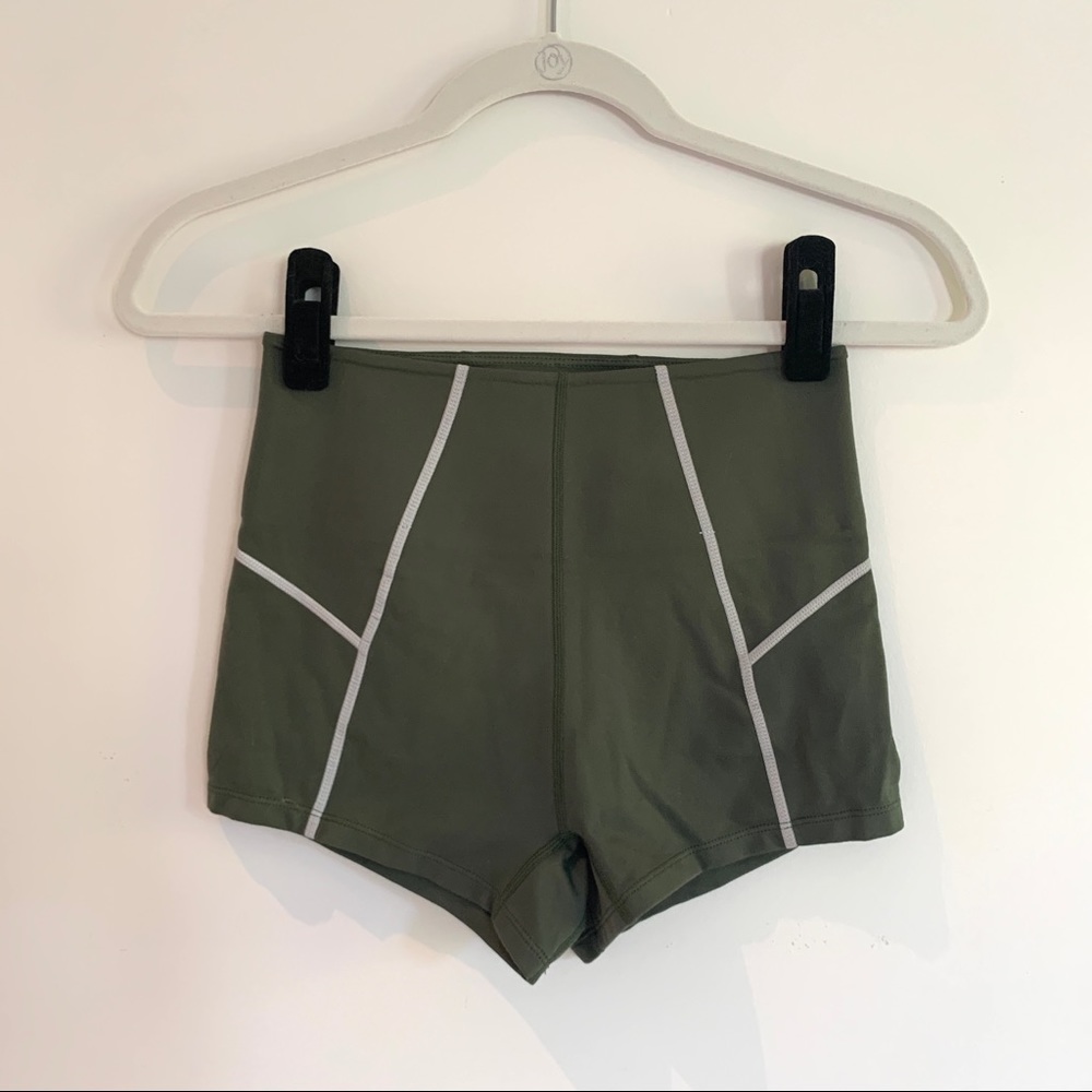 Free People Movement bike shorts (xs, color forest green)